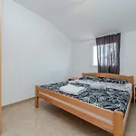 Apartment Simic Vir