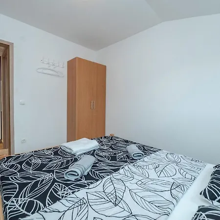Simic Apartment *