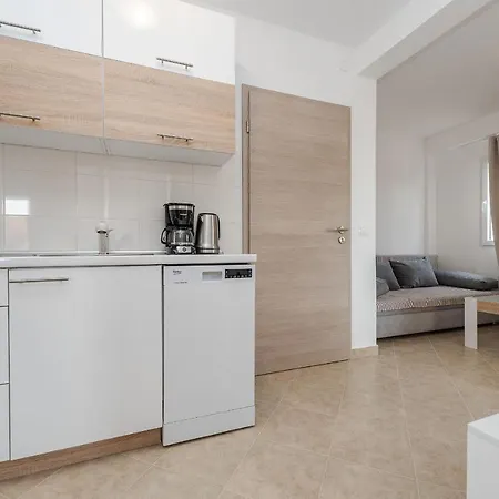 Simic Apartment *