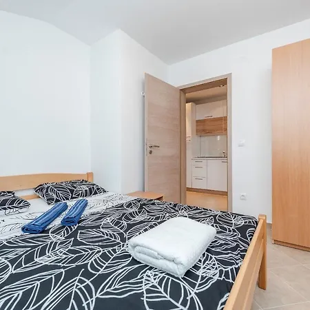 Simic Appartamento Vir